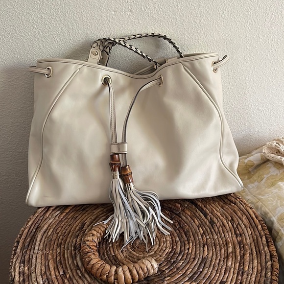 Gucci Peggy Leather Tote with Braided Handles and Bamboo with Tassels - Picture 7 of 17